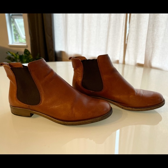 Vintage size 38 brown leather boots - Picture 2 of 6